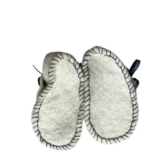 Baby Moccasin 100% Wool Handmade     - Picture 3 of 4